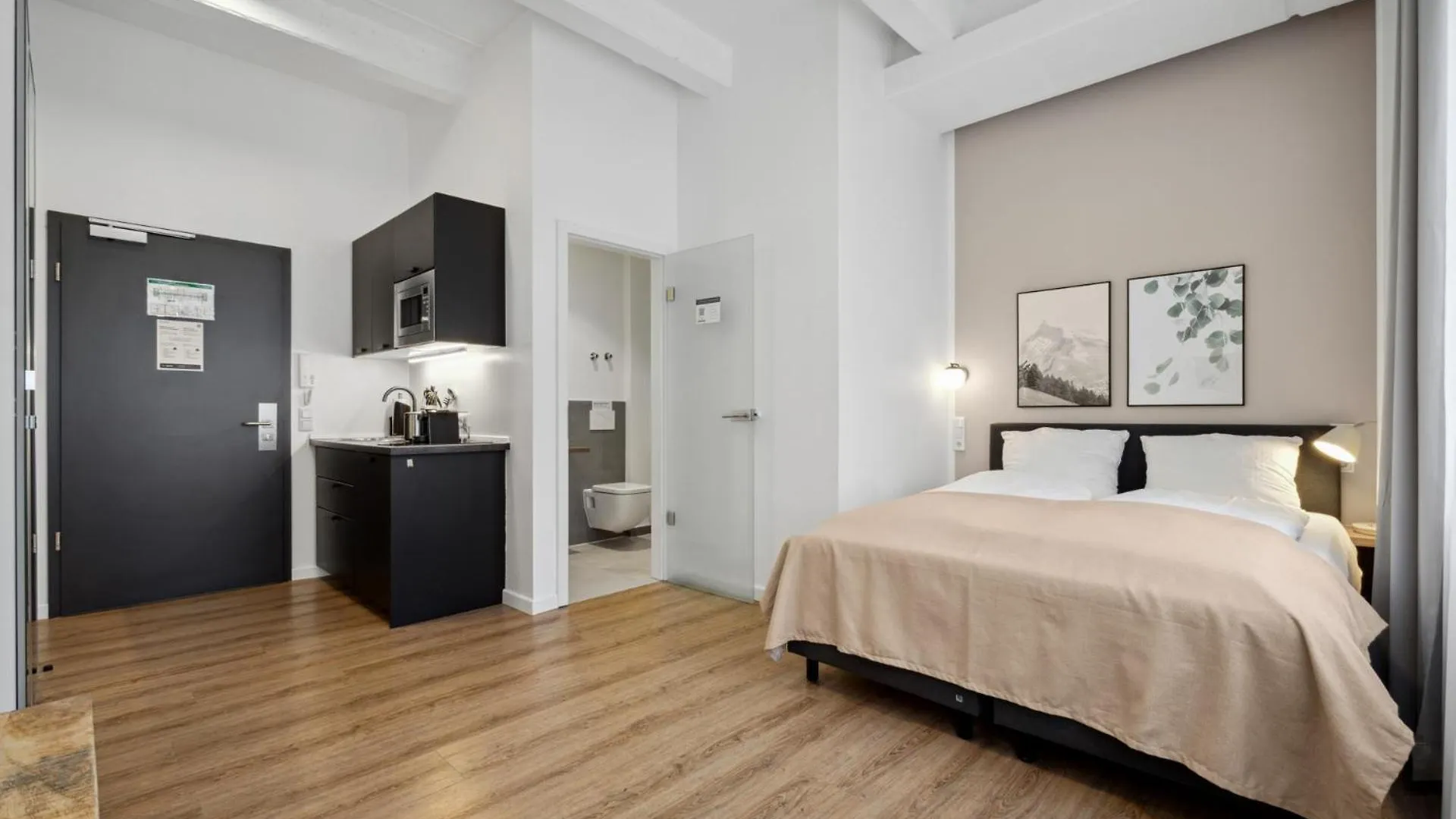 Limehome Munich Fritz-Erler Str 4*,  Deutschland